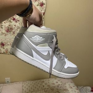 Mens Nike dunk Mid “linen college grey”
